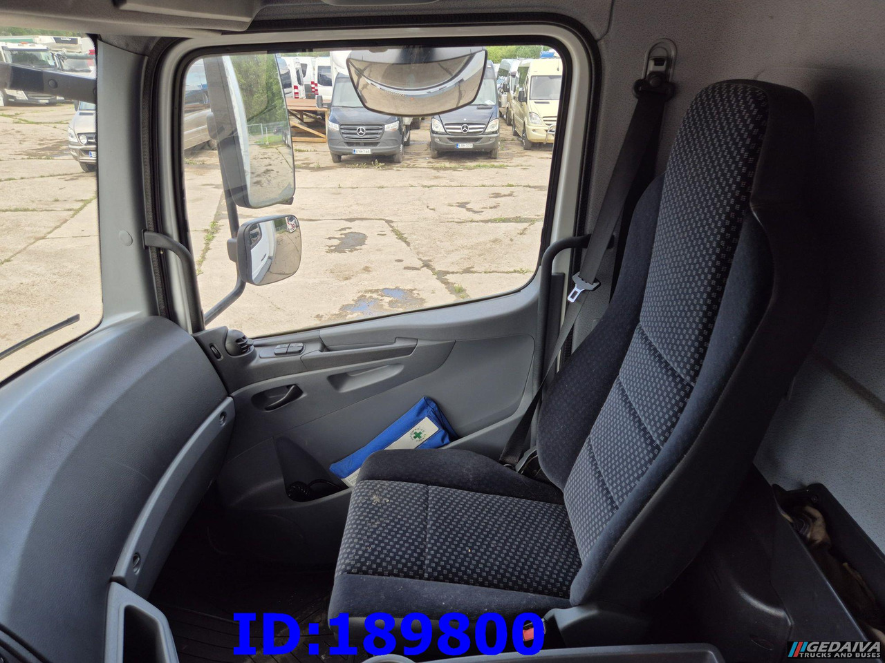 Caminhão frigorífico MERCEDES-BENZ Axor 1829 Euro5 Manual + Tail lift: foto 25