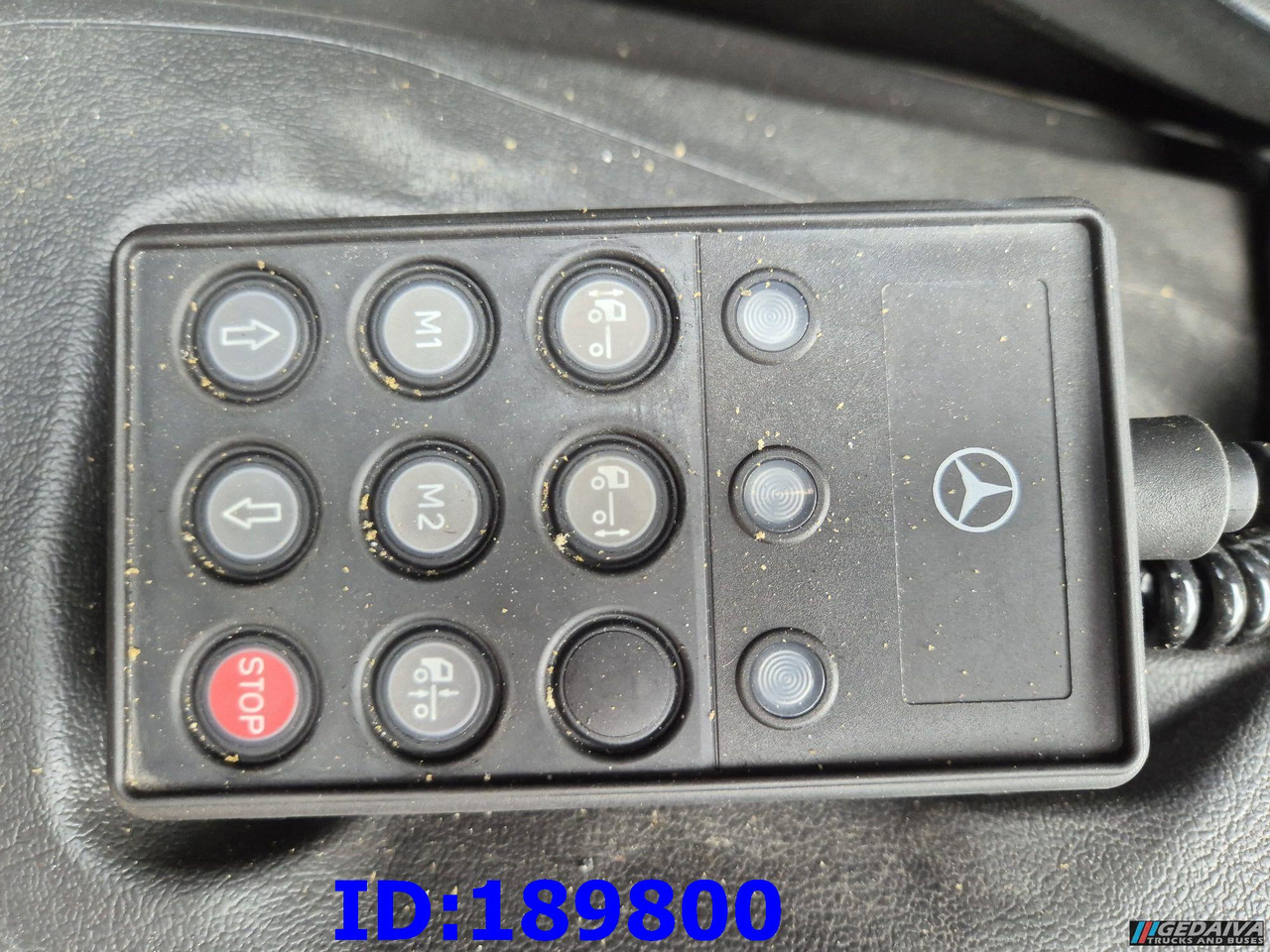 Caminhão frigorífico MERCEDES-BENZ Axor 1829 Euro5 Manual + Tail lift: foto 15