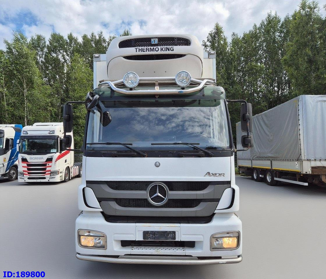 MERCEDES-BENZ Axor 1829 Euro5 Manual + Tail lift - Caminhão frigorífico: foto 2 MERCEDES-BENZ Axor 1829 Euro5 Manual + Tail lift - Caminhão frigorífico: foto 2