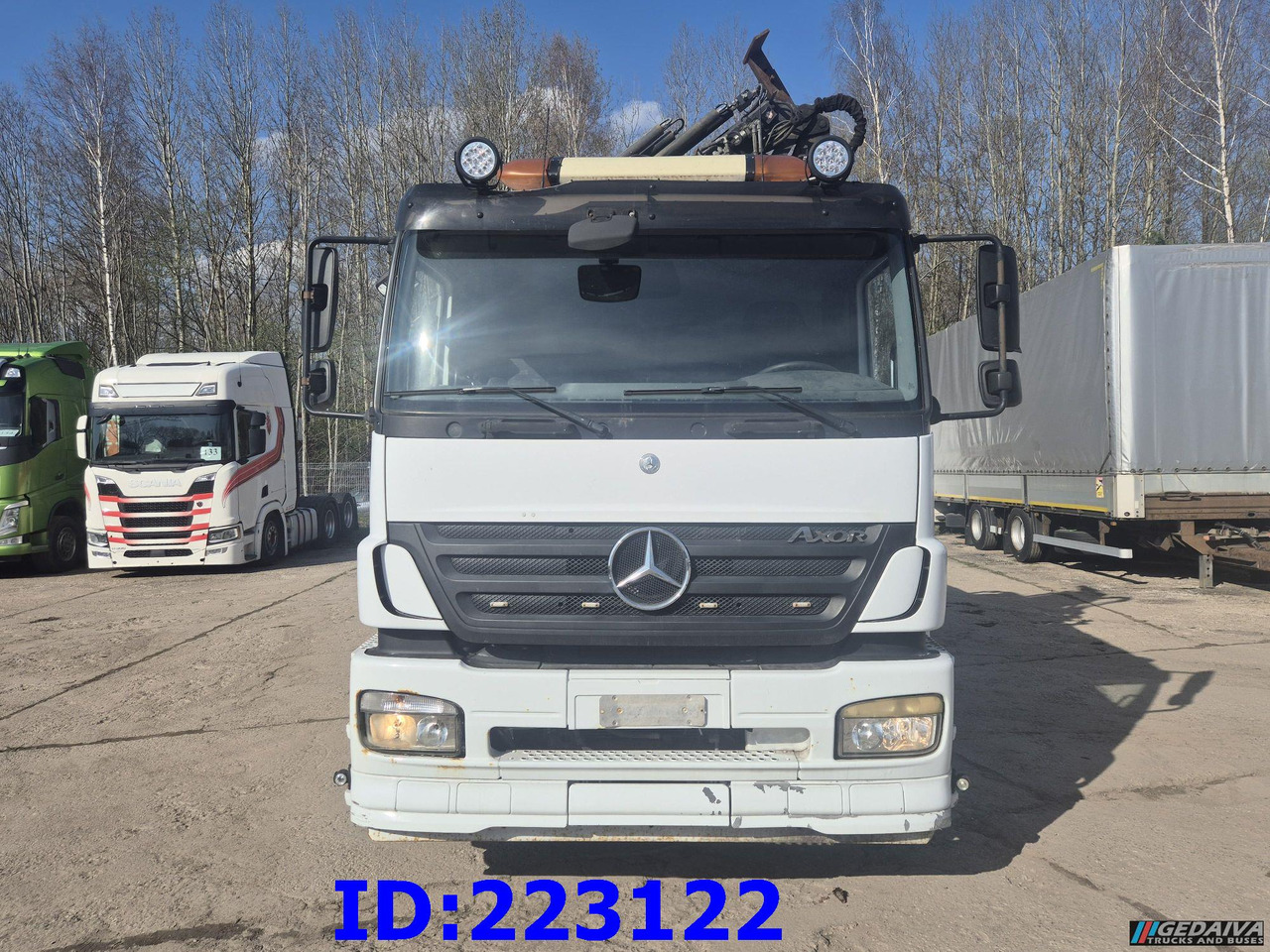 MERCEDES-BENZ Axor 2533 6x2 + Atlas 332.3E Crane - Caminhão basculante: foto 2 MERCEDES-BENZ Axor 2533 6x2 + Atlas 332.3E Crane - Caminhão basculante: foto 2