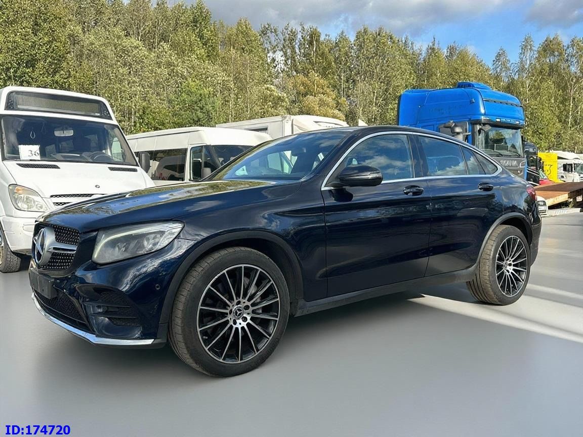 MERCEDES-BENZ GLC Coupe 220 4x4 - SUV: foto 1 MERCEDES-BENZ GLC Coupe 220 4x4 - SUV: foto 1