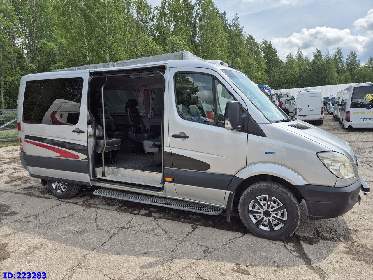 MERCEDES-BENZ Sprinter 313 - Kasten VIP -Euro5 - Autocarro: foto 4 MERCEDES-BENZ Sprinter 313 - Kasten VIP -Euro5 - Autocarro: foto 4