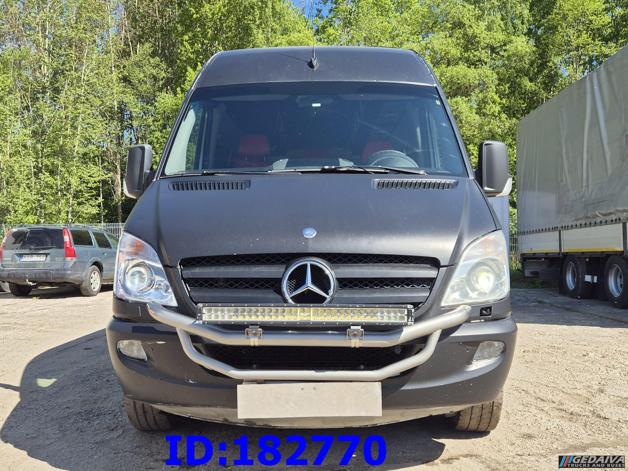 MERCEDES-BENZ Sprinter 319 VIP Euro5 - Autocarro: foto 2 MERCEDES-BENZ Sprinter 319 VIP Euro5 - Autocarro: foto 2