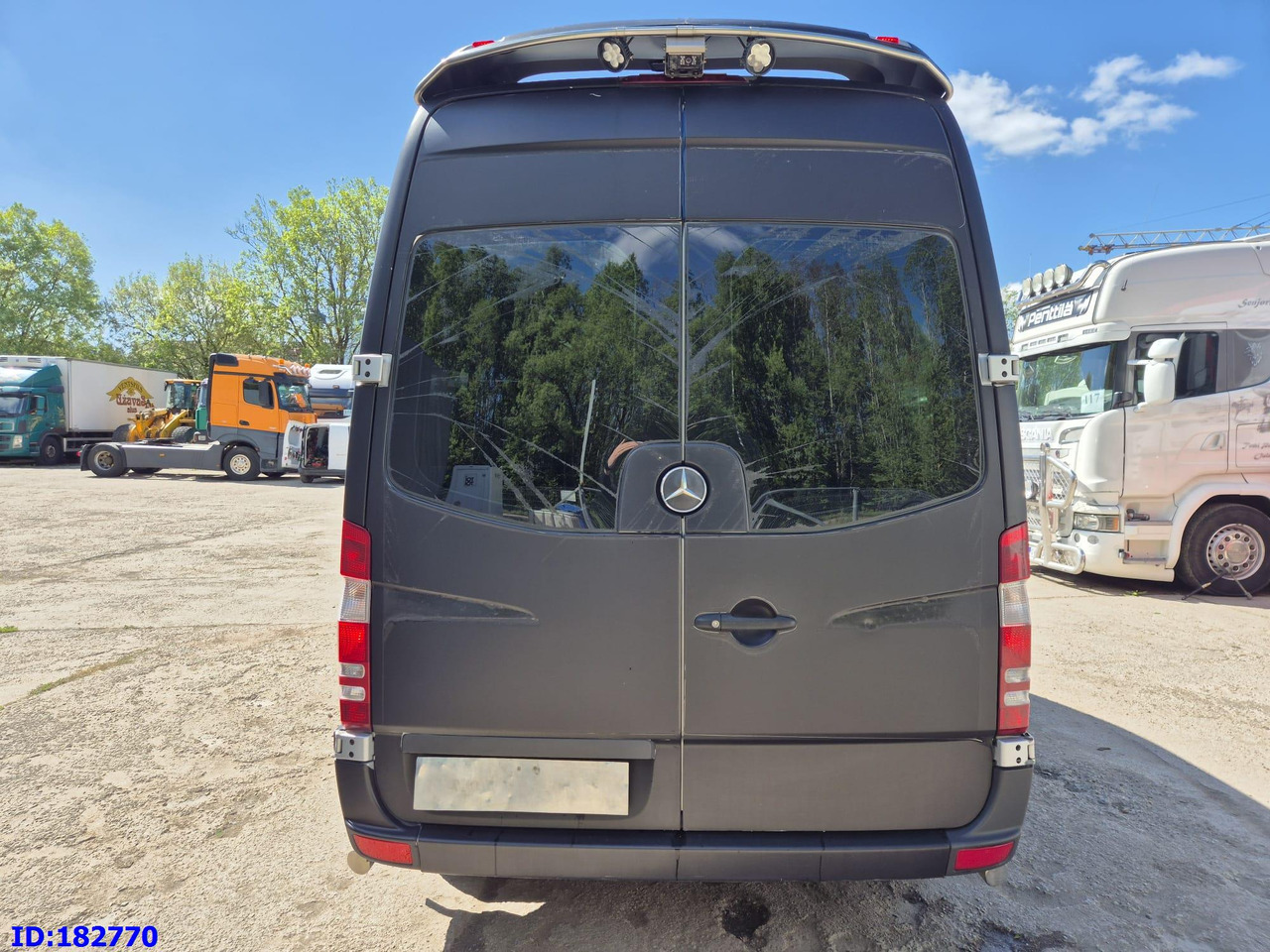 MERCEDES-BENZ Sprinter 319 VIP Euro5 - Autocarro: foto 5 MERCEDES-BENZ Sprinter 319 VIP Euro5 - Autocarro: foto 5