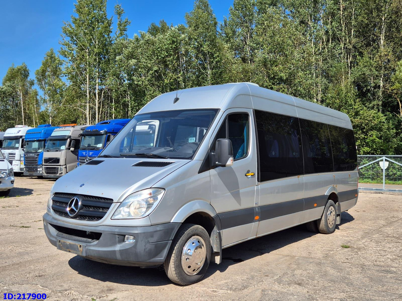 MERCEDES-BENZ Sprinter 516 - VIP - 17 places - Autocarro: foto 1 MERCEDES-BENZ Sprinter 516 - VIP - 17 places - Autocarro: foto 1