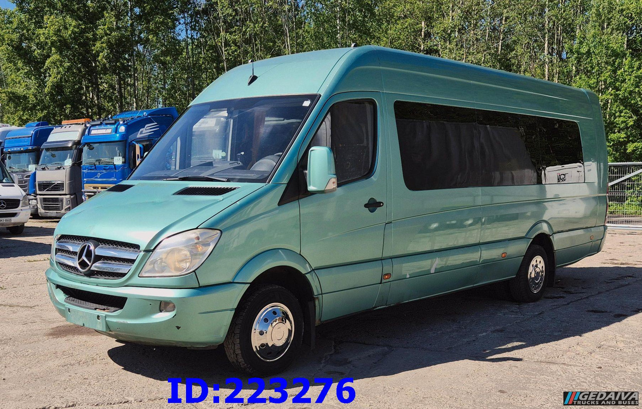 MERCEDES-BENZ Sprinter 516 - VIP - 23 Places - Autocarro: foto 1 MERCEDES-BENZ Sprinter 516 - VIP - 23 Places - Autocarro: foto 1