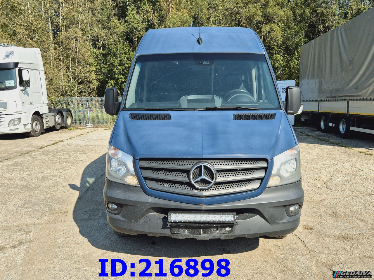 MERCEDES-BENZ Sprinter 516 - VIP - Tamlans 16-seater - Autocarro: foto 2 MERCEDES-BENZ Sprinter 516 - VIP - Tamlans 16-seater - Autocarro: foto 2