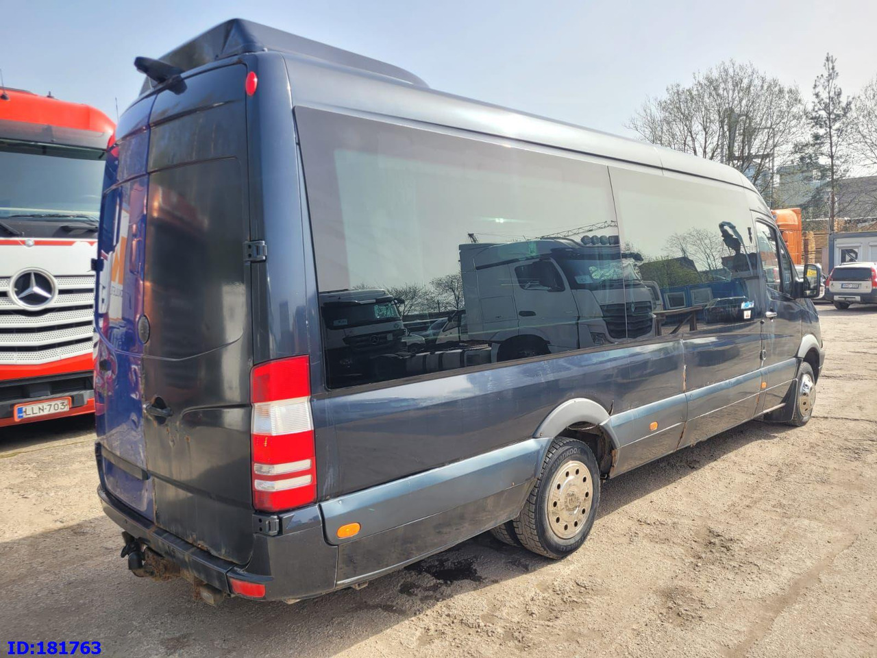 MERCEDES-BENZ Sprinter 518 - VIP - 17 Seater - Autocarro: foto 5 MERCEDES-BENZ Sprinter 518 - VIP - 17 Seater - Autocarro: foto 5