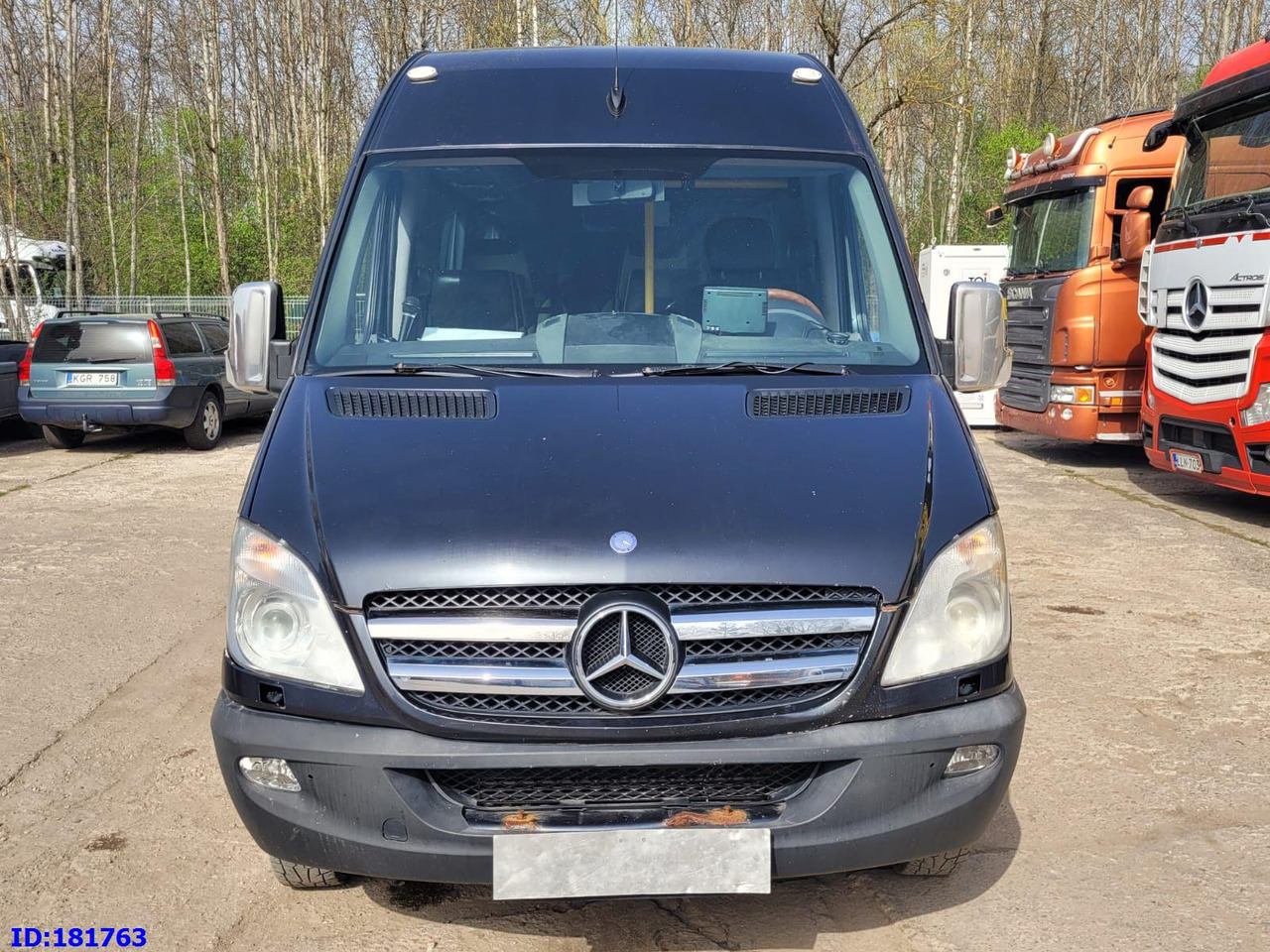 MERCEDES-BENZ Sprinter 518 - VIP - 17 Seater - Autocarro: foto 2 MERCEDES-BENZ Sprinter 518 - VIP - 17 Seater - Autocarro: foto 2