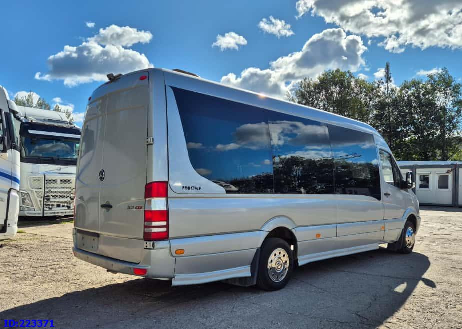 MERCEDES-BENZ Sprinter 518 - VIP - 17-seater - Autocarro: foto 5 MERCEDES-BENZ Sprinter 518 - VIP - 17-seater - Autocarro: foto 5
