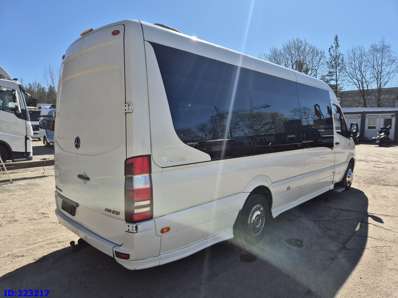 MERCEDES-BENZ Sprinter 518 VIP Prostyle 17-Place (Motor defekt) - Autocarro: foto 4 MERCEDES-BENZ Sprinter 518 VIP Prostyle 17-Place (Motor defekt) - Autocarro: foto 4