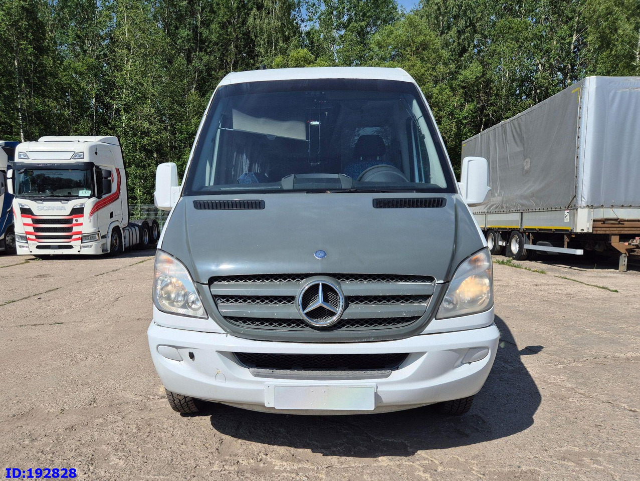 MERCEDES-BENZ Sprinter 519 - 17 place - Euro5 - Autocarro: foto 2 MERCEDES-BENZ Sprinter 519 - 17 place - Euro5 - Autocarro: foto 2