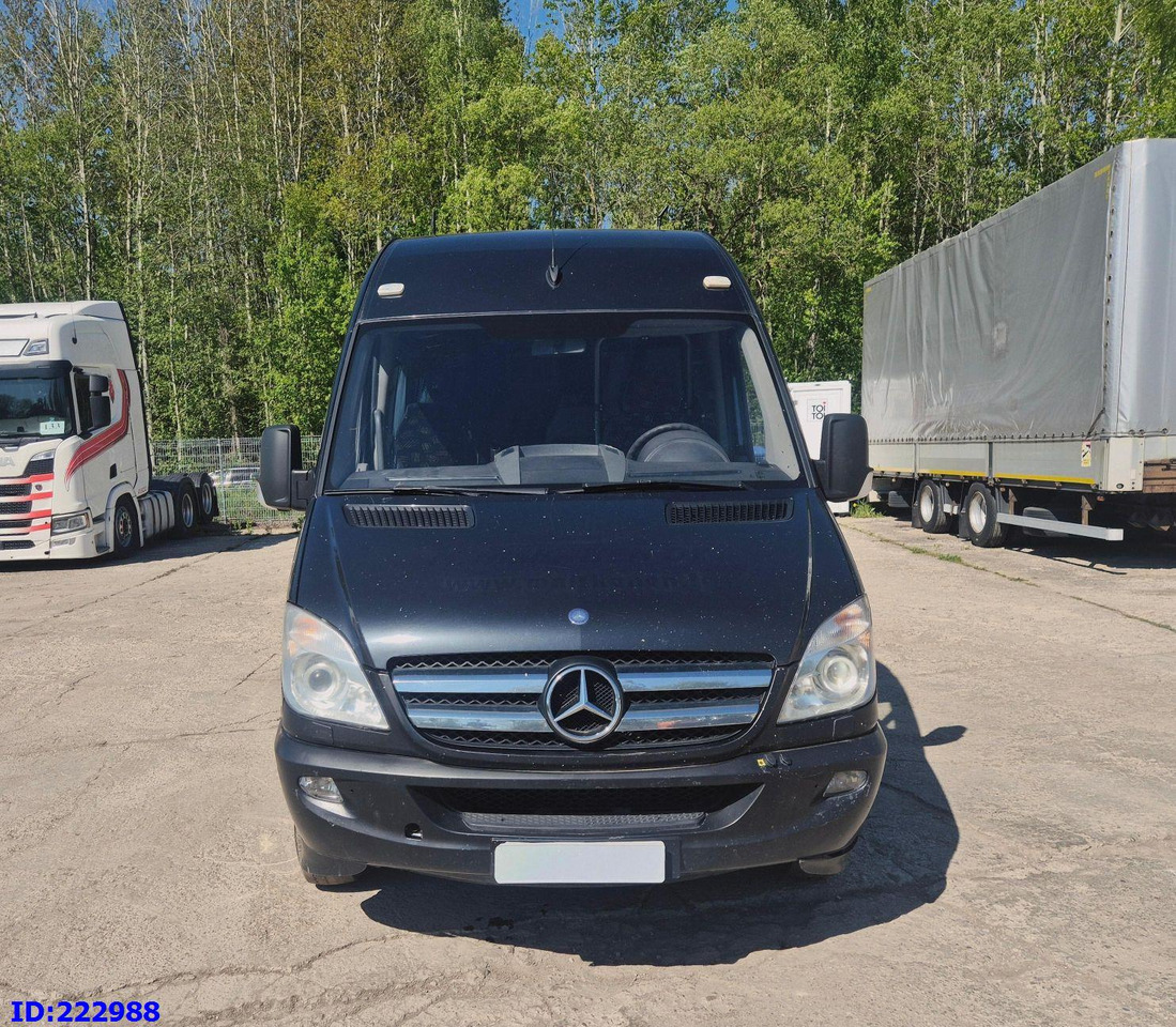 MERCEDES-BENZ Sprinter 519 VIP - 17 Seater - Autocarro: foto 2 MERCEDES-BENZ Sprinter 519 VIP - 17 Seater - Autocarro: foto 2