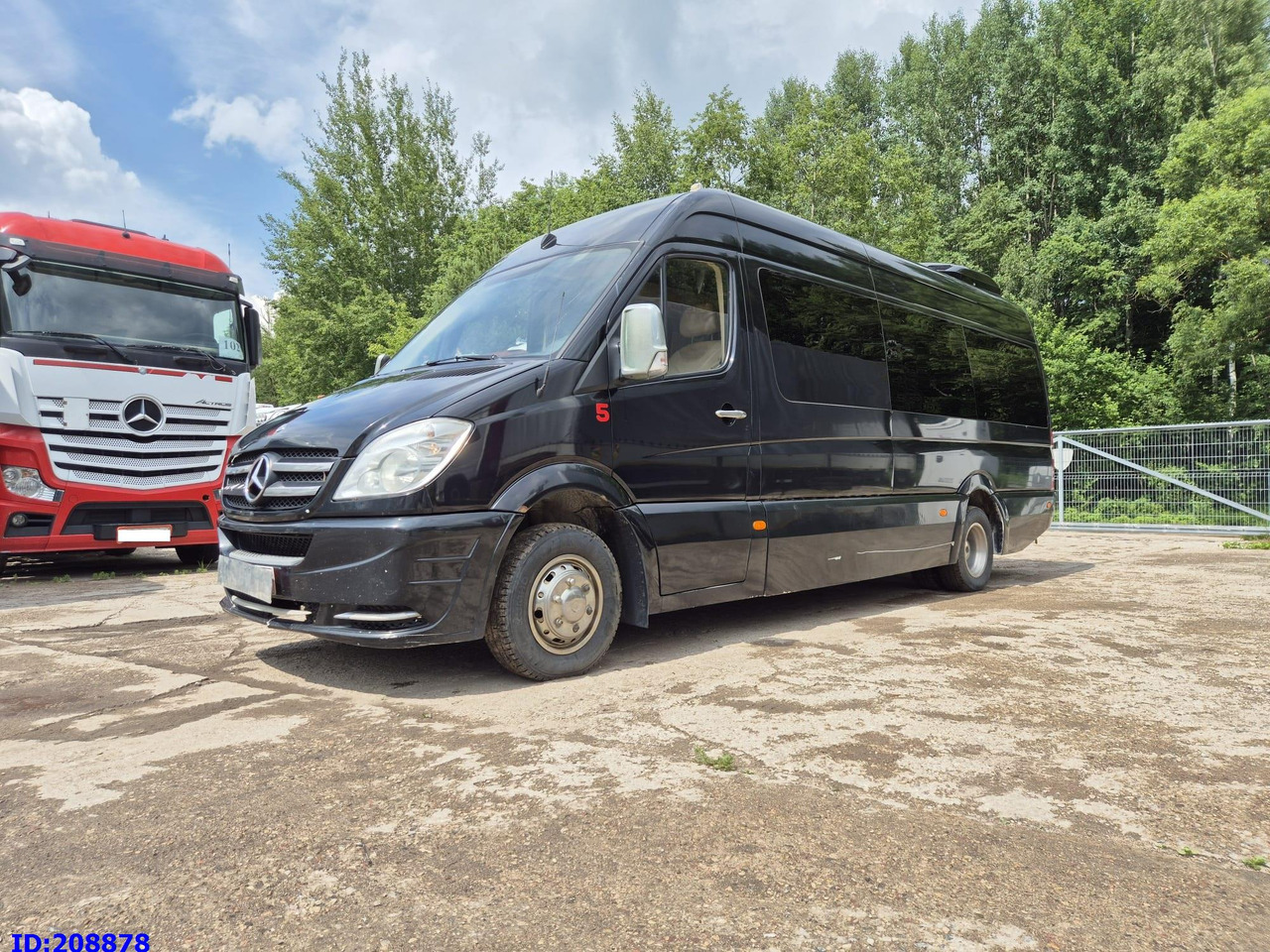 MERCEDES-BENZ Sprinter 519 -VIP- 17 places - Autocarro: foto 1 MERCEDES-BENZ Sprinter 519 -VIP- 17 places - Autocarro: foto 1