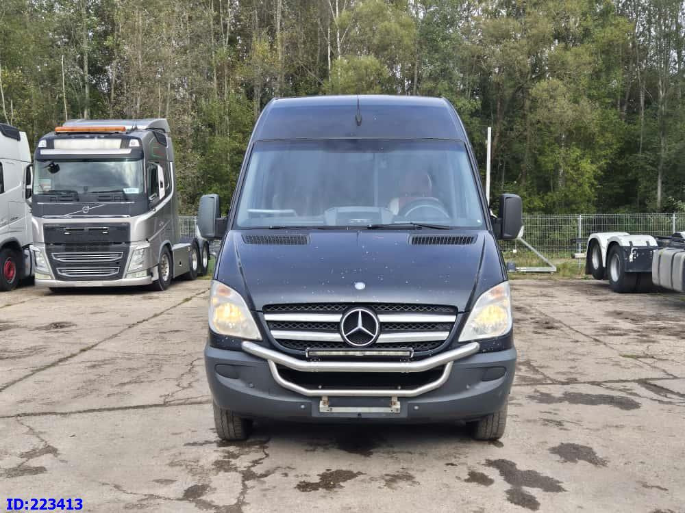 MERCEDES-BENZ Sprinter 519 VIP - 20 Seater - Euro 5 - Autocarro: foto 2 MERCEDES-BENZ Sprinter 519 VIP - 20 Seater - Euro 5 - Autocarro: foto 2