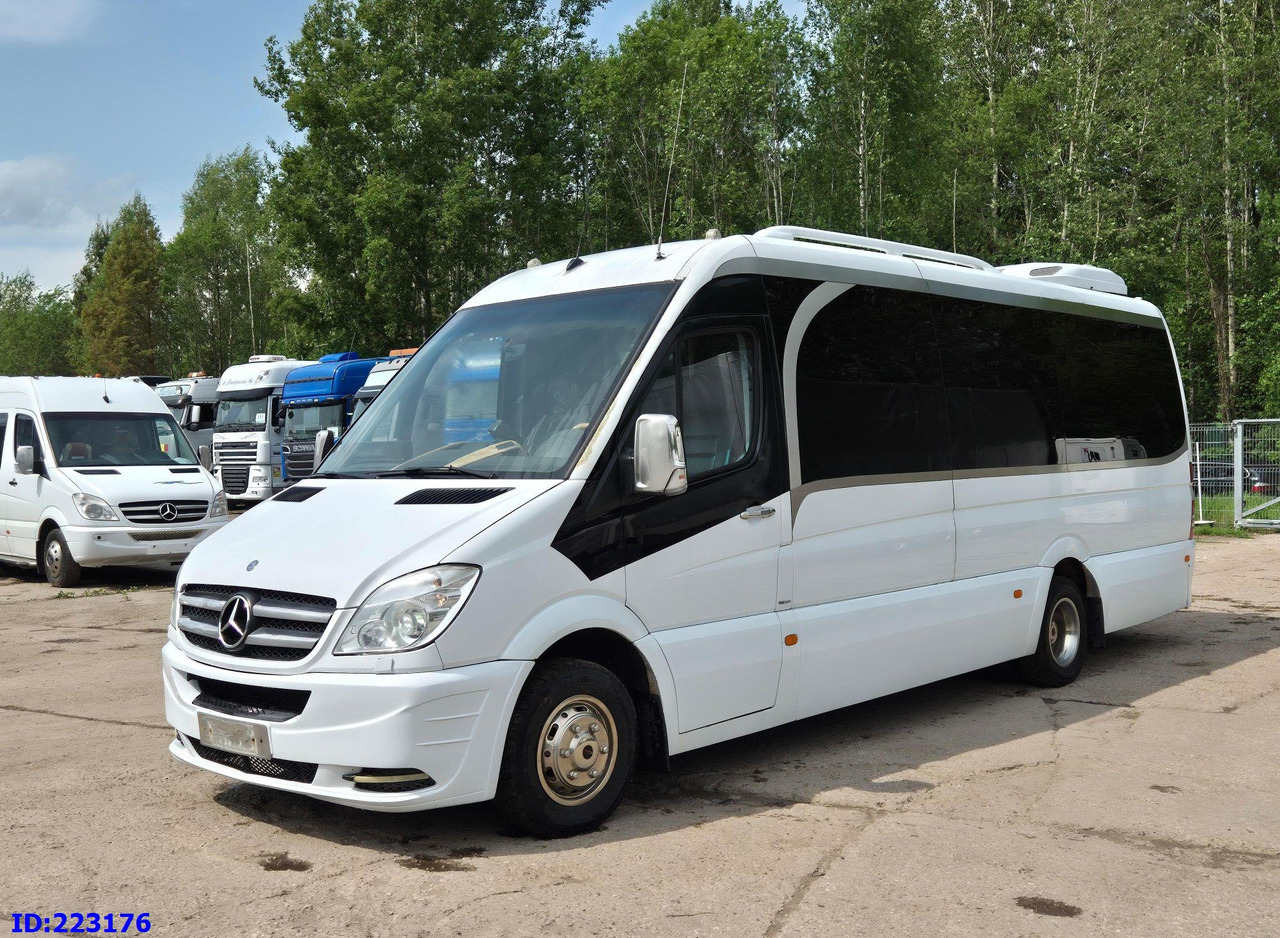 MERCEDES-BENZ Sprinter 519 VIP Luxury - Micro-ônibus, Furgão de passageiros: foto 4 MERCEDES-BENZ Sprinter 519 VIP Luxury - Micro-ônibus, Furgão de passageiros: foto 4