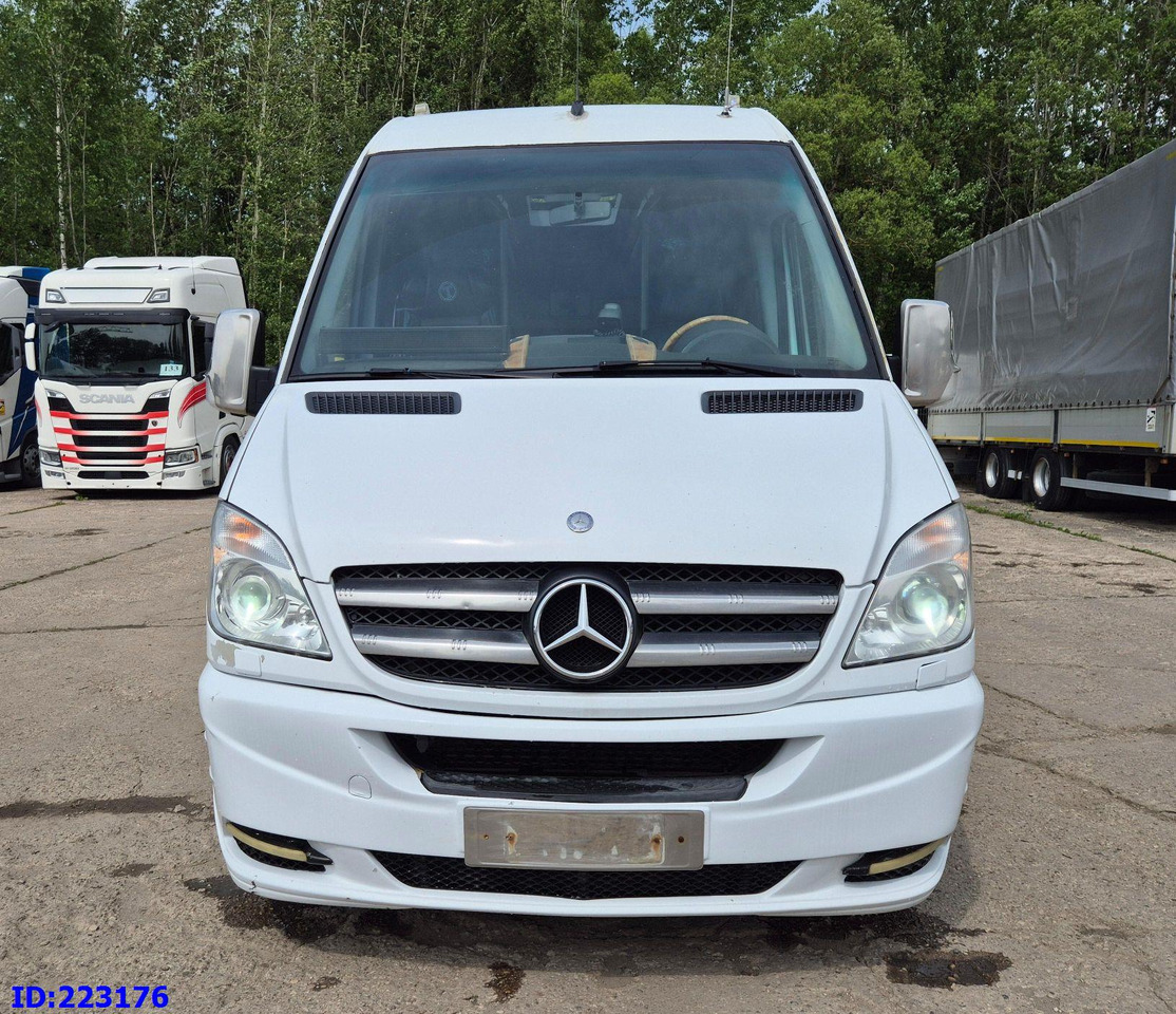 MERCEDES-BENZ Sprinter 519 VIP Luxury - Micro-ônibus, Furgão de passageiros: foto 2 MERCEDES-BENZ Sprinter 519 VIP Luxury - Micro-ônibus, Furgão de passageiros: foto 2
