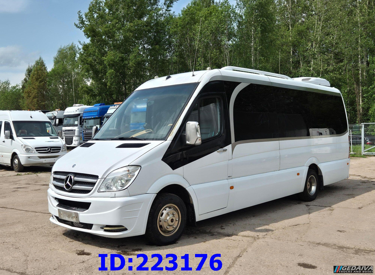 MERCEDES-BENZ Sprinter 519 VIP Luxury - Micro-ônibus, Furgão de passageiros: foto 4 MERCEDES-BENZ Sprinter 519 VIP Luxury - Micro-ônibus, Furgão de passageiros: foto 4