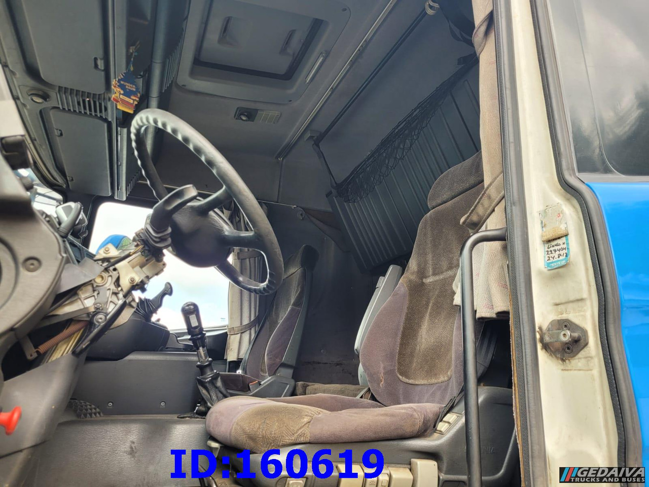 Caminhão chassi SCANIA 124 420 6x2 Manual Retarder: foto 10