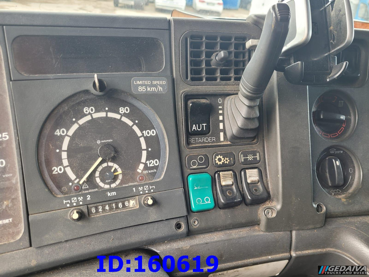 Caminhão chassi SCANIA 124 420 6x2 Manual Retarder: foto 13