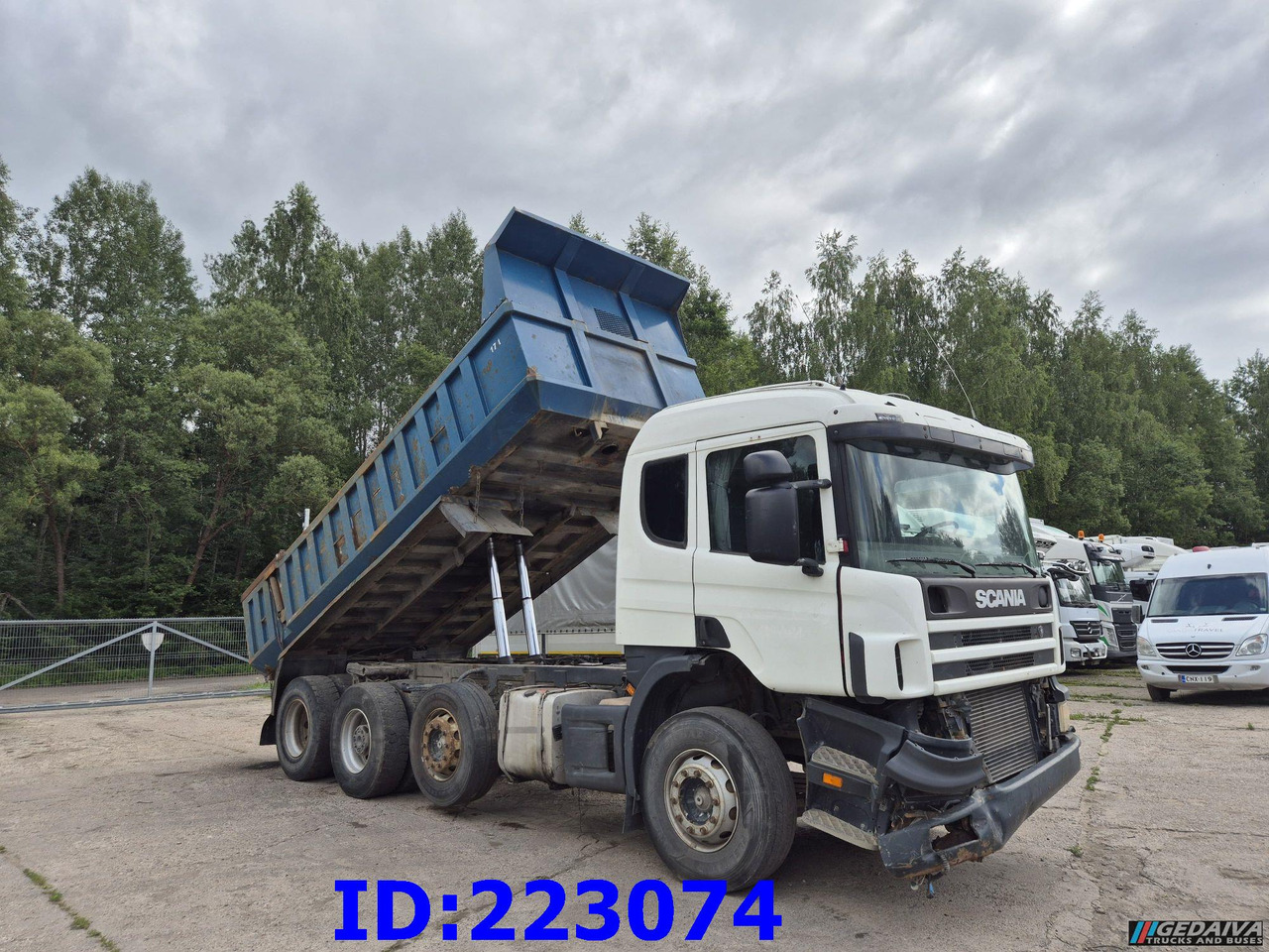 SCANIA 124 8x2 - Manual - Full steel - Caminhão basculante: foto 4 SCANIA 124 8x2 - Manual - Full steel - Caminhão basculante: foto 4