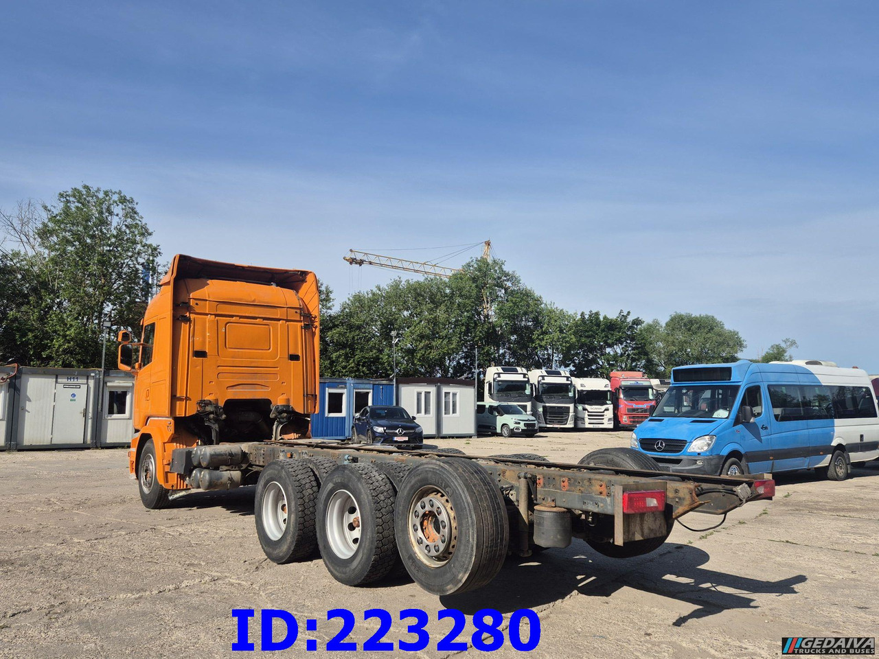 SCANIA R580 V8 8X4 Retarder (Steering axle) - Caminhão chassi: foto 5 SCANIA R580 V8 8X4 Retarder (Steering axle) - Caminhão chassi: foto 5