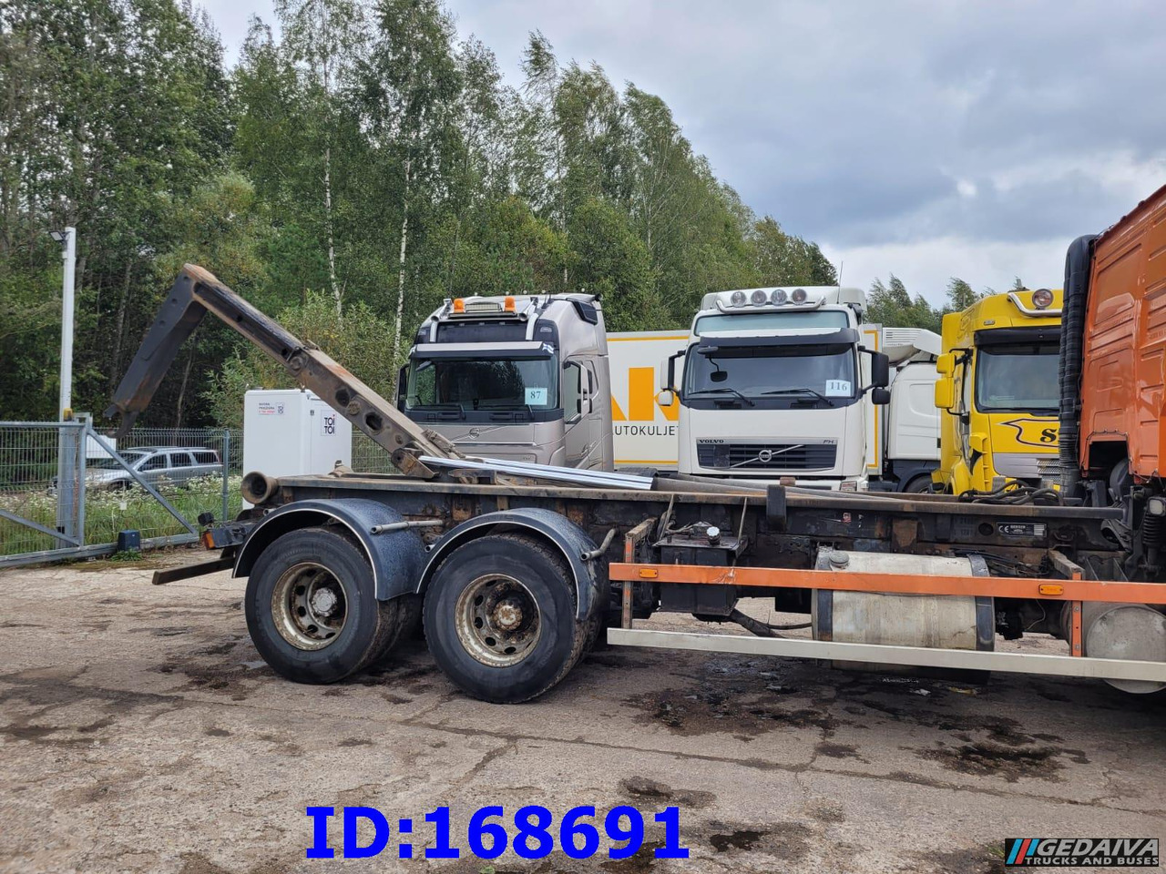 VOLVO FH12 380HP 6x2 10tyre Hook Tipper - Caminhão polibenne: foto 5 VOLVO FH12 380HP 6x2 10tyre Hook Tipper - Caminhão polibenne: foto 5