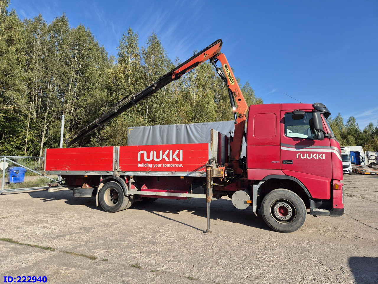 VOLVO FH12 420HP + Crane Palfinger PK9501 - Camião de caixa aberta/ Plataforma: foto 4 VOLVO FH12 420HP + Crane Palfinger PK9501 - Camião de caixa aberta/ Plataforma: foto 4