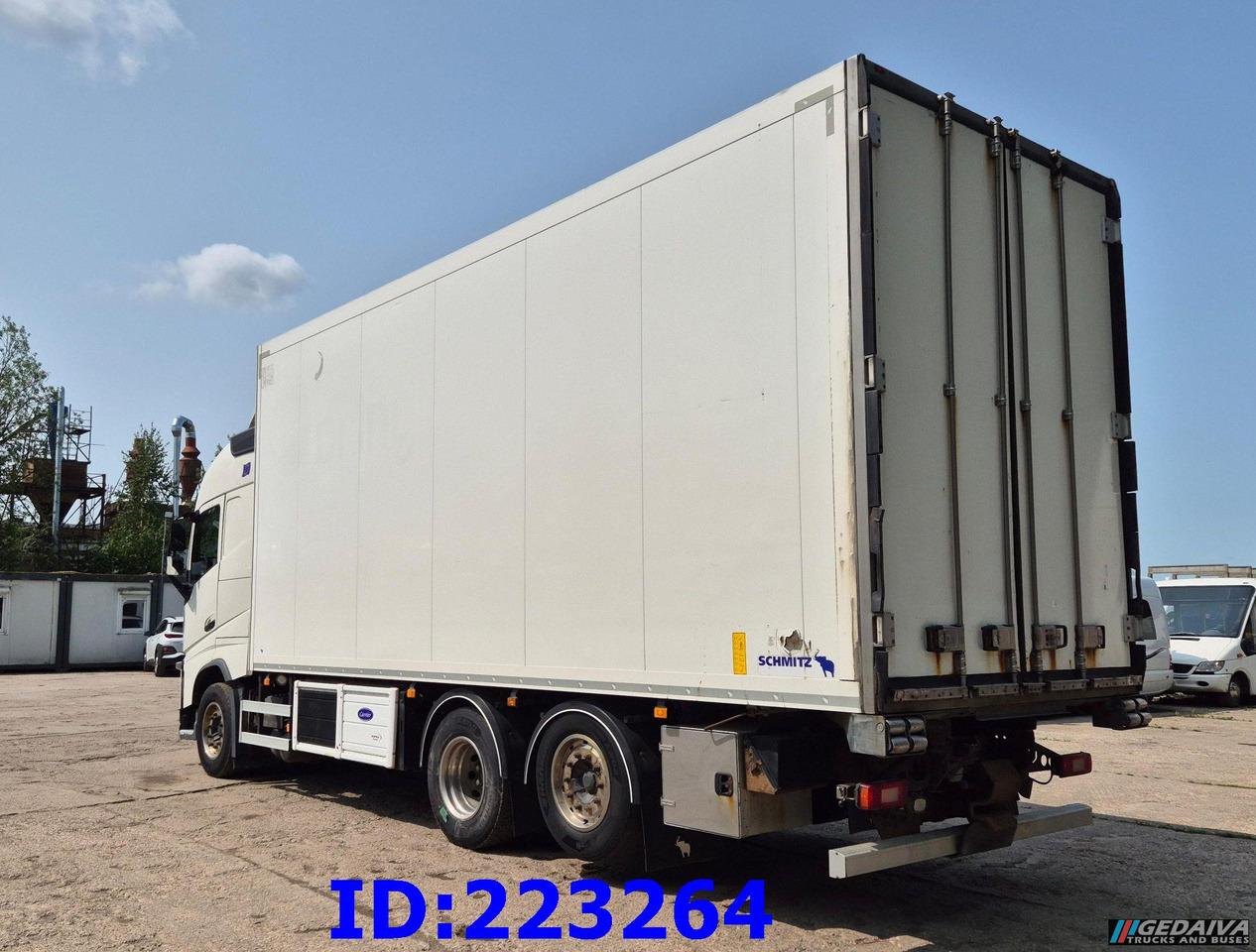 VOLVO FH13 460HP 6x2 Steering axle Euro6 - Caminhão frigorífico: foto 5 VOLVO FH13 460HP 6x2 Steering axle Euro6 - Caminhão frigorífico: foto 5