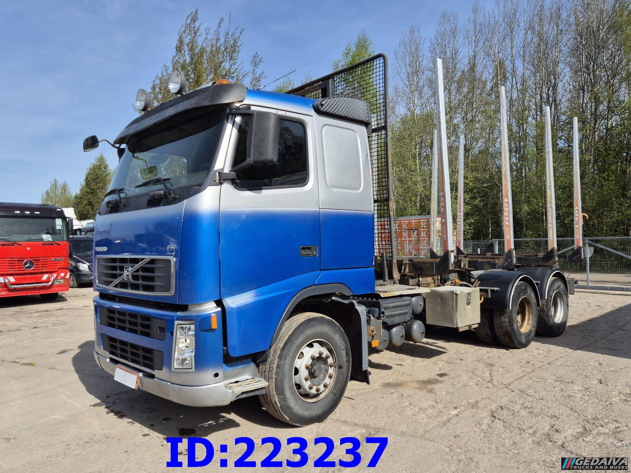 VOLVO FH13 480HP 6x4 - Caminhão florestal: foto 1 VOLVO FH13 480HP 6x4 - Caminhão florestal: foto 1