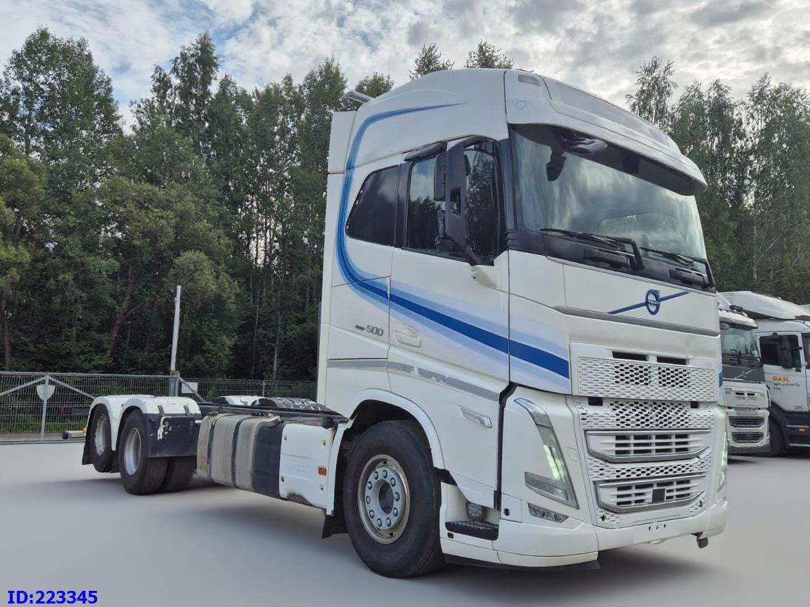 VOLVO FH13 500HP 6x2 10 tyre - New generation - Caminhão chassi: foto 1 VOLVO FH13 500HP 6x2 10 tyre - New generation - Caminhão chassi: foto 1