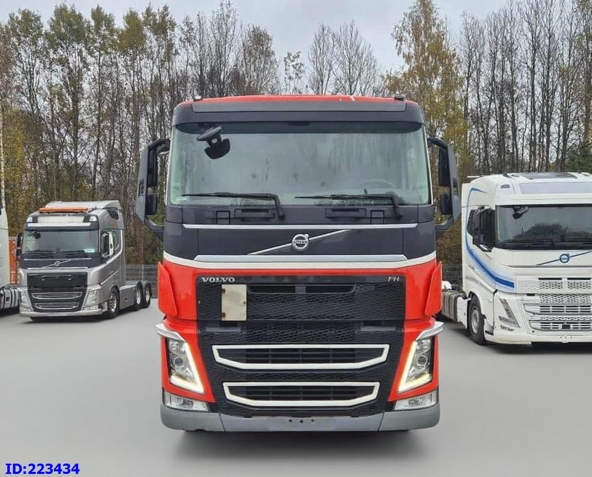 VOLVO FH13 500HP 6x2 - Caminhão chassi: foto 2 VOLVO FH13 500HP 6x2 - Caminhão chassi: foto 2