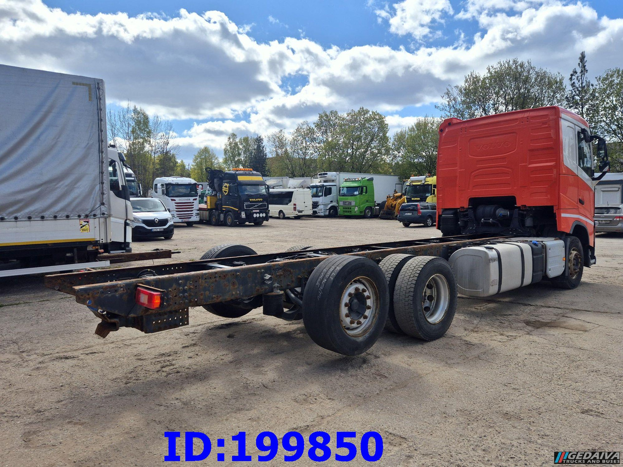 VOLVO FH13 540HP 6x2 Euro6 - Caminhão chassi: foto 5 VOLVO FH13 540HP 6x2 Euro6 - Caminhão chassi: foto 5