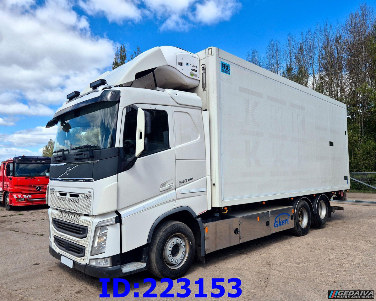 VOLVO FH13 540HP 6x2 FRC Thermoking - Caminhão frigorífico: foto 1 VOLVO FH13 540HP 6x2 FRC Thermoking - Caminhão frigorífico: foto 1