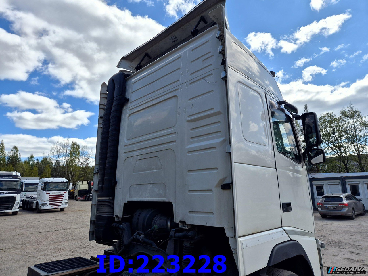 VOLVO FH13 540HP 8X4 Euro5 - Caminhão chassi: foto 5 VOLVO FH13 540HP 8X4 Euro5 - Caminhão chassi: foto 5