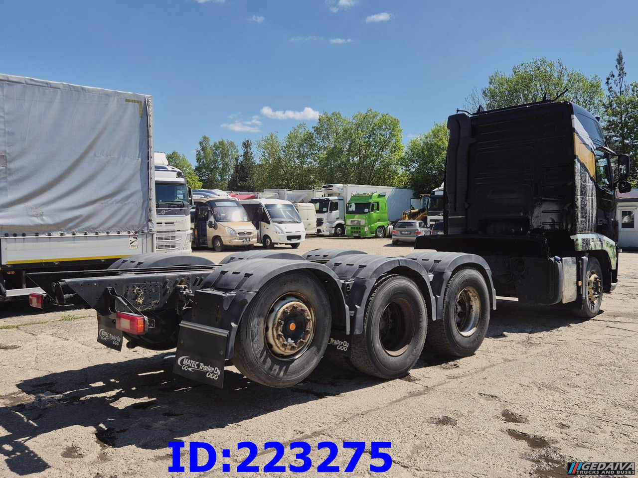 VOLVO FH13 540HP 8X4 (Steering axle) RETARDER - Caminhão chassi: foto 5 VOLVO FH13 540HP 8X4 (Steering axle) RETARDER - Caminhão chassi: foto 5