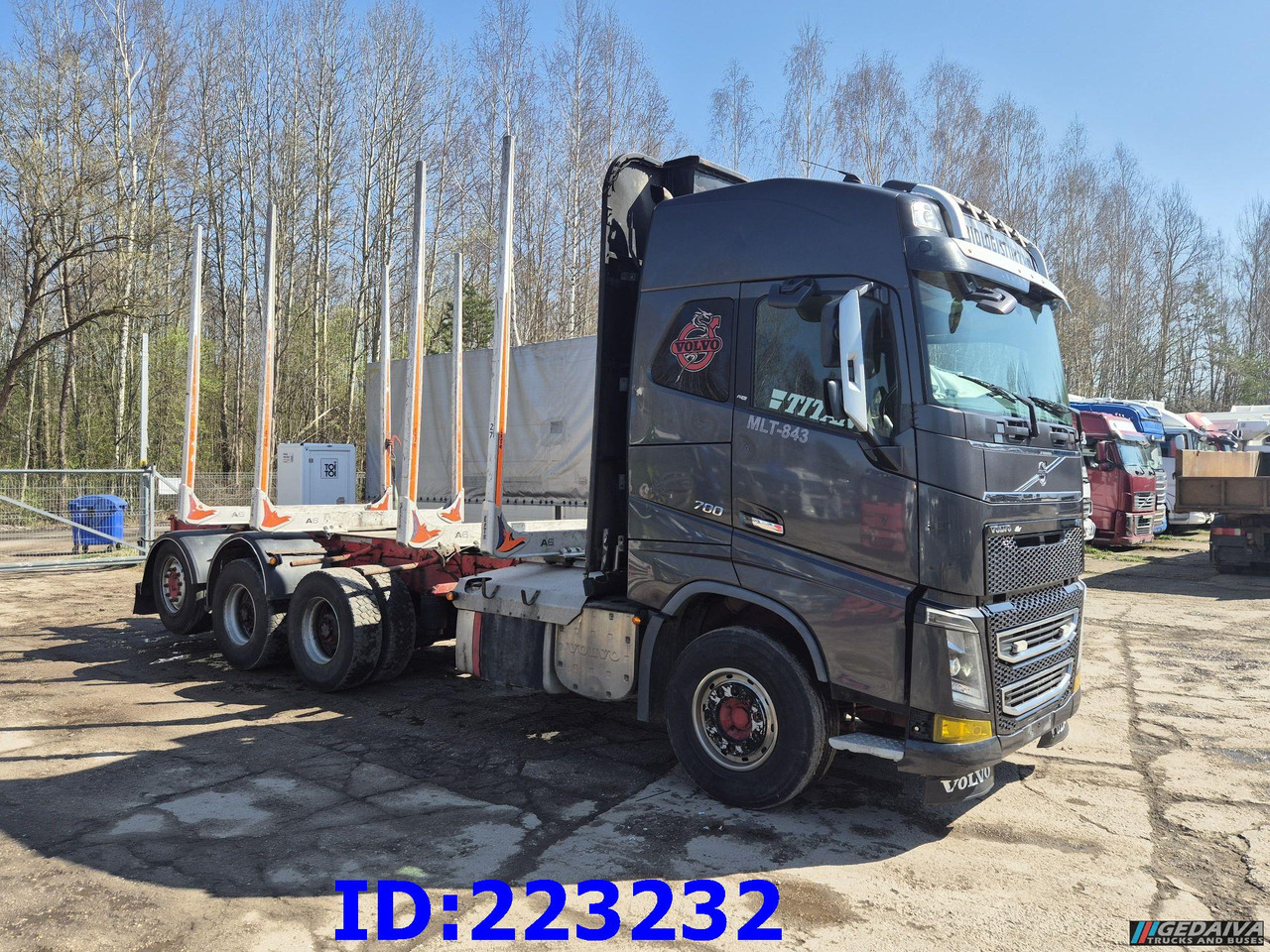 VOLVO FH16 700HP 8X4 Big Axles - Caminhão florestal: foto 4 VOLVO FH16 700HP 8X4 Big Axles - Caminhão florestal: foto 4