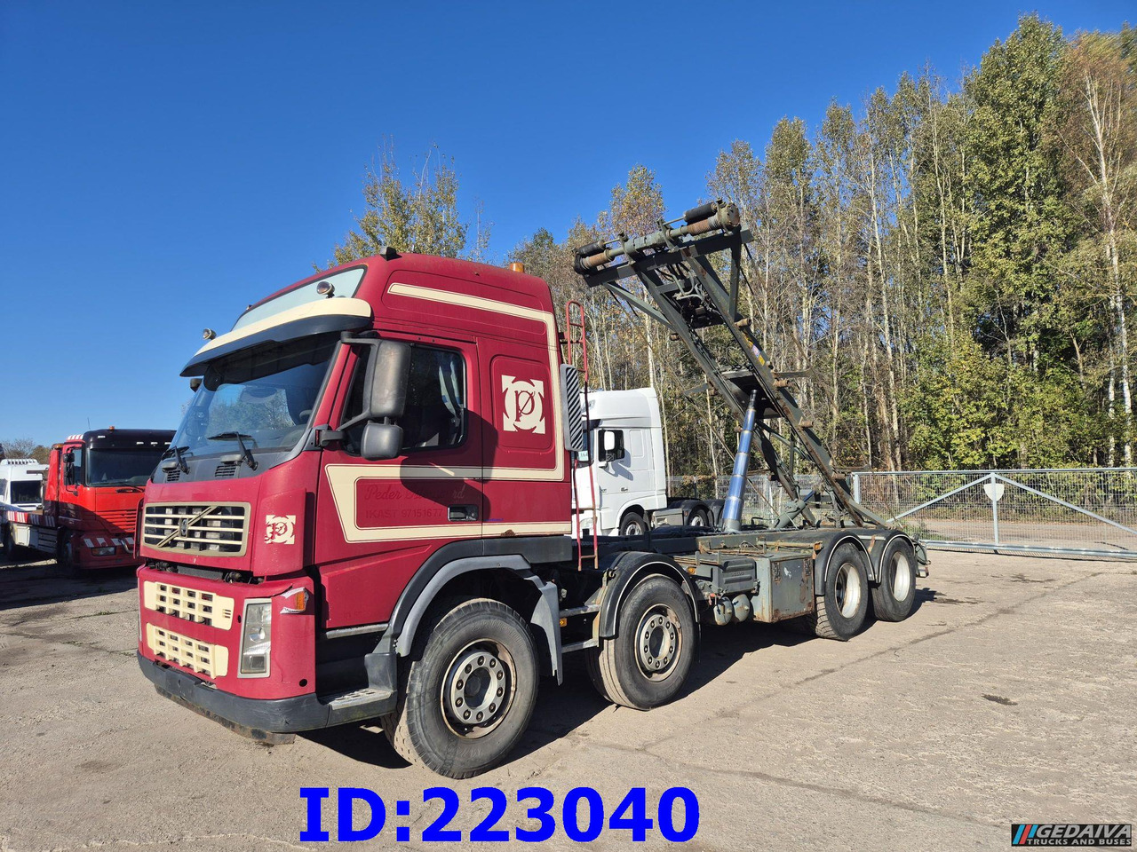 VOLVO FM12 420HP 8x2 - Caminhão basculante: foto 1 VOLVO FM12 420HP 8x2 - Caminhão basculante: foto 1