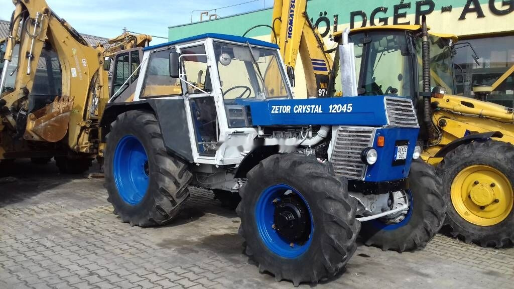 Zetor CRYSTAL 120.45 - Trator: foto 1 Zetor CRYSTAL 120.45 - Trator: foto 1