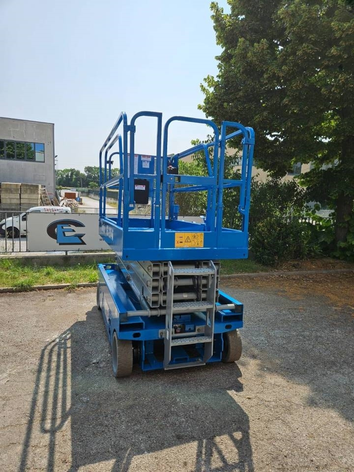 Genie GS 2646 - Plataforma de Tijera/ Plataforma de tesoura: foto 4 Genie GS 2646 - Plataforma de Tijera/ Plataforma de tesoura: foto 4