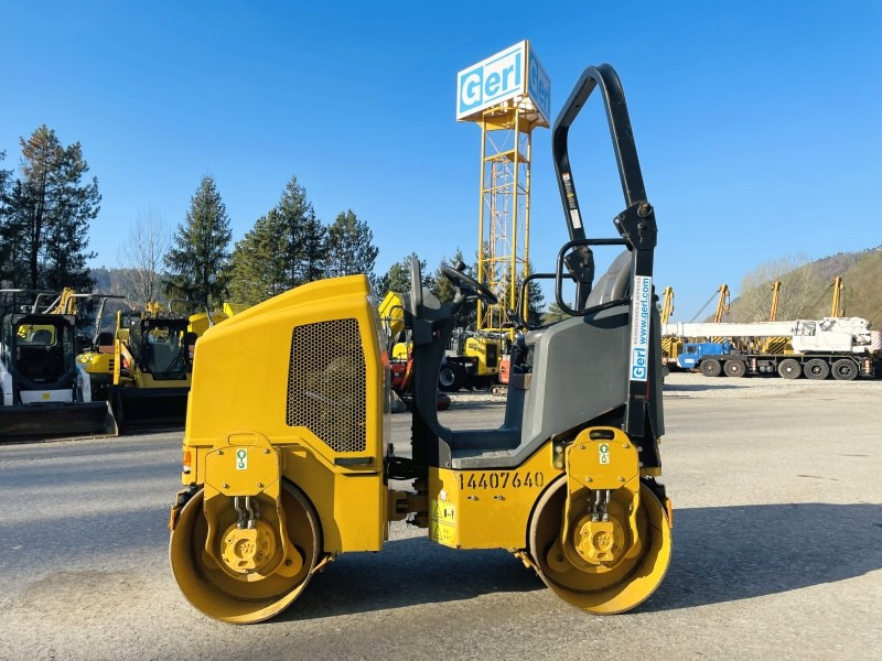Caterpillar CB14B (3399) - Rolo: foto 1 Caterpillar CB14B (3399) - Rolo: foto 1