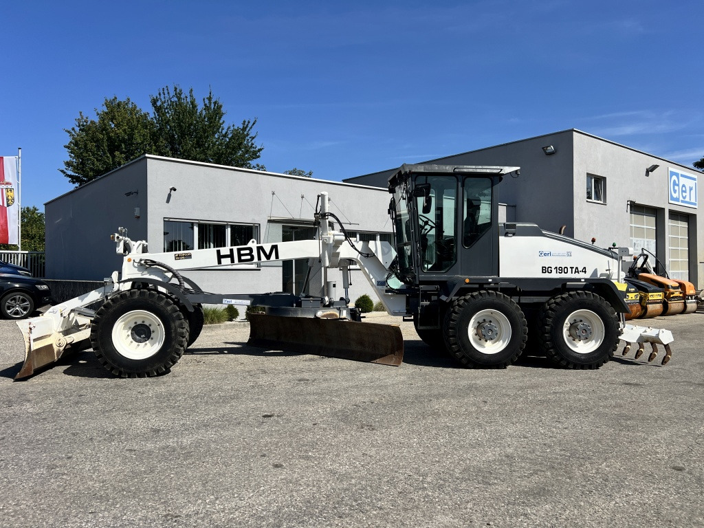 HBM Bomag BG 190TA-4 (111673) - Motoniveladora: foto 1 HBM Bomag BG 190TA-4 (111673) - Motoniveladora: foto 1