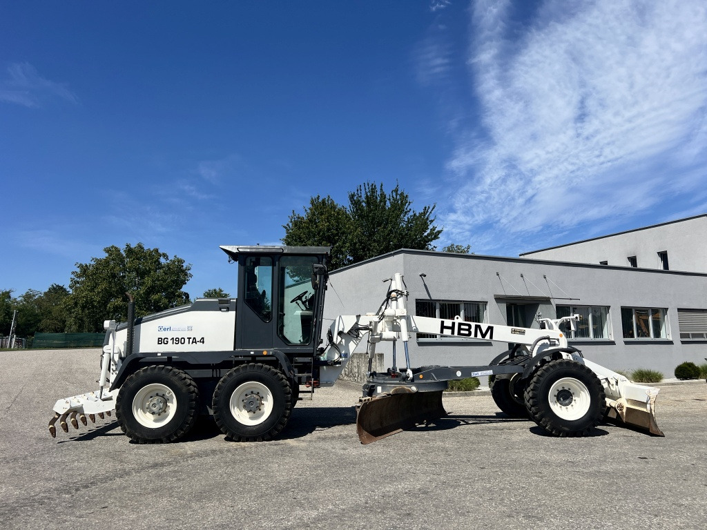 HBM Bomag BG 190TA-4 (111673) - Motoniveladora: foto 5 HBM Bomag BG 190TA-4 (111673) - Motoniveladora: foto 5