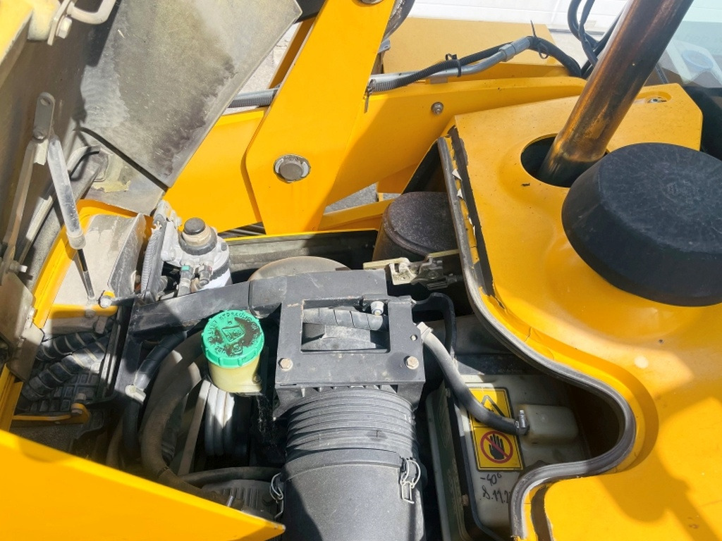 Retroescavadeira JCB 2CX SM 4WS (4003): foto 8
