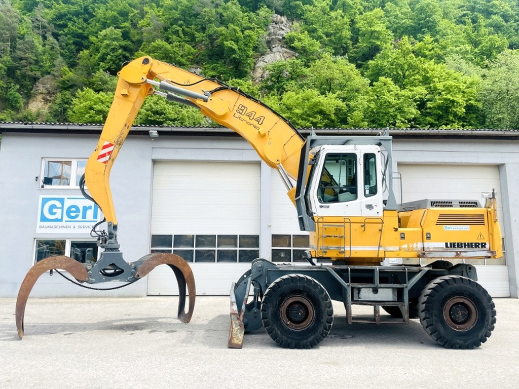 Liebherr A944B HD (3995) - Manipulador de material: foto 1 Liebherr A944B HD (3995) - Manipulador de material: foto 1