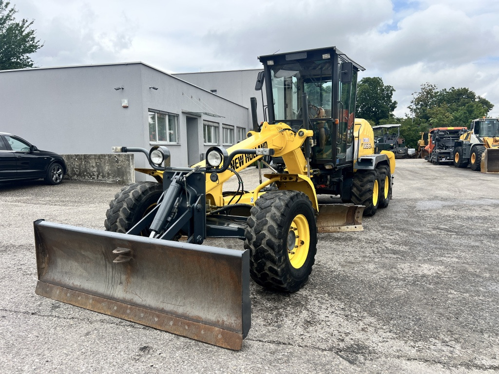 New Holland F 106.6 A (111602) - Motoniveladora: foto 3 New Holland F 106.6 A (111602) - Motoniveladora: foto 3