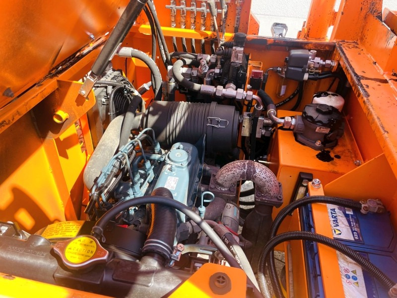 Steyr STI VSM-3R (3833) - Distribuidor de asfalto: foto 4 Steyr STI VSM-3R (3833) - Distribuidor de asfalto: foto 4