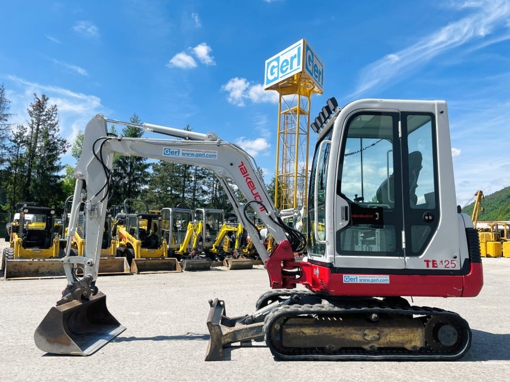 Takeuchi TB125 (4004) - Mini escavadeira: foto 1 Takeuchi TB125 (4004) - Mini escavadeira: foto 1