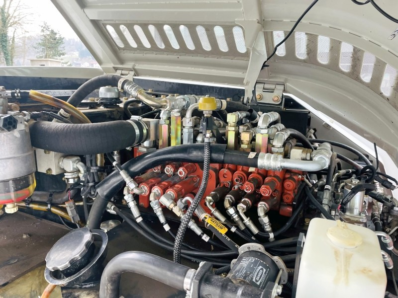 Takeuchi TB295W (3750) - Escavadeira de rodas: foto 5 Takeuchi TB295W (3750) - Escavadeira de rodas: foto 5