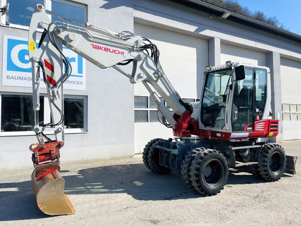 Takeuchi TB295W (3964) - Escavadeira de rodas: foto 5 Takeuchi TB295W (3964) - Escavadeira de rodas: foto 5